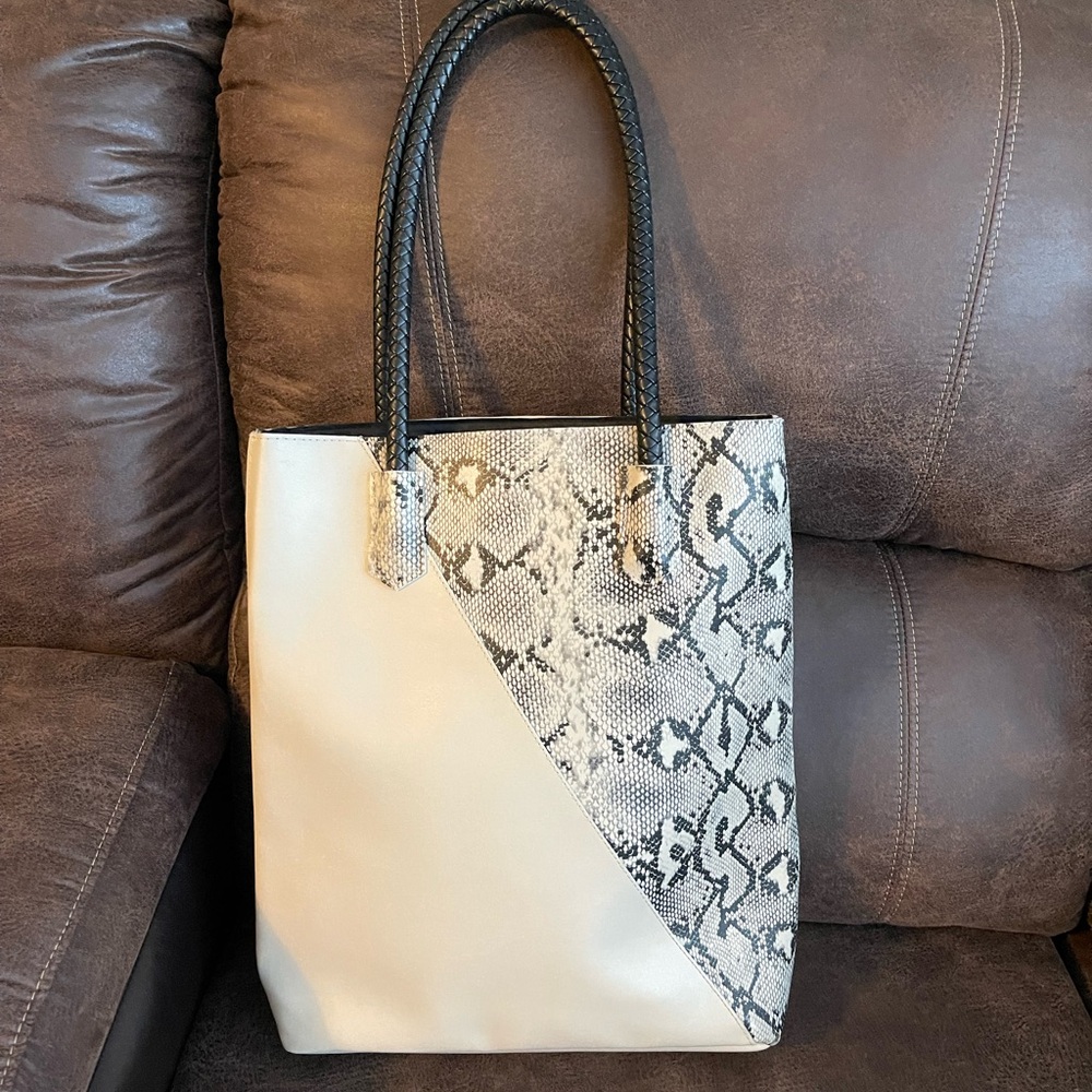 Snake Print Design Shoulder Bag